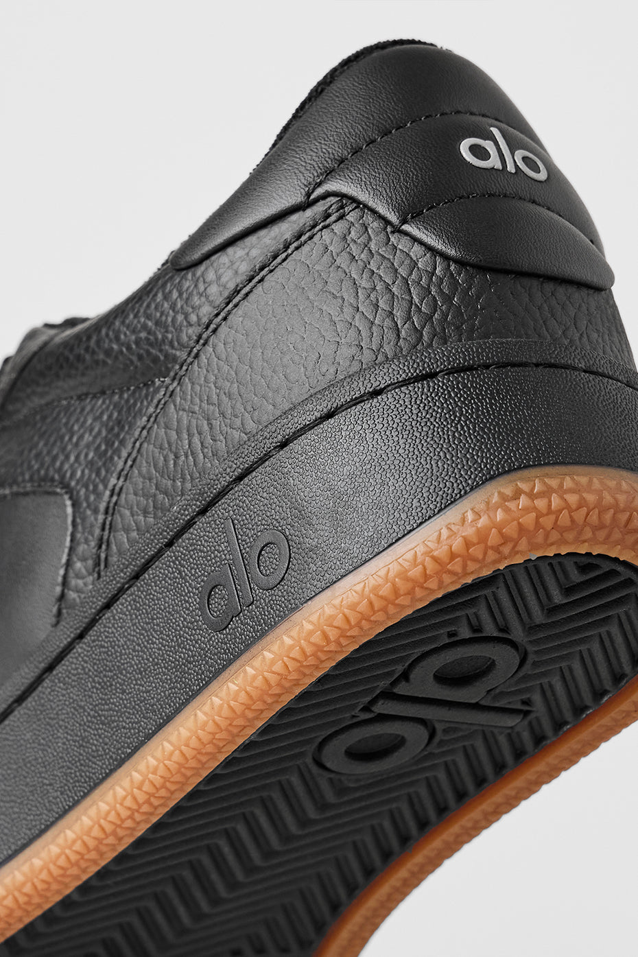 ALO Recovery Mode Sneaker - Black/Gum - Image 6