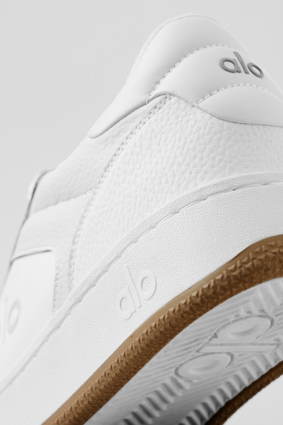 ALO Recovery Mode Sneaker - Natural White/Gum - Image 6