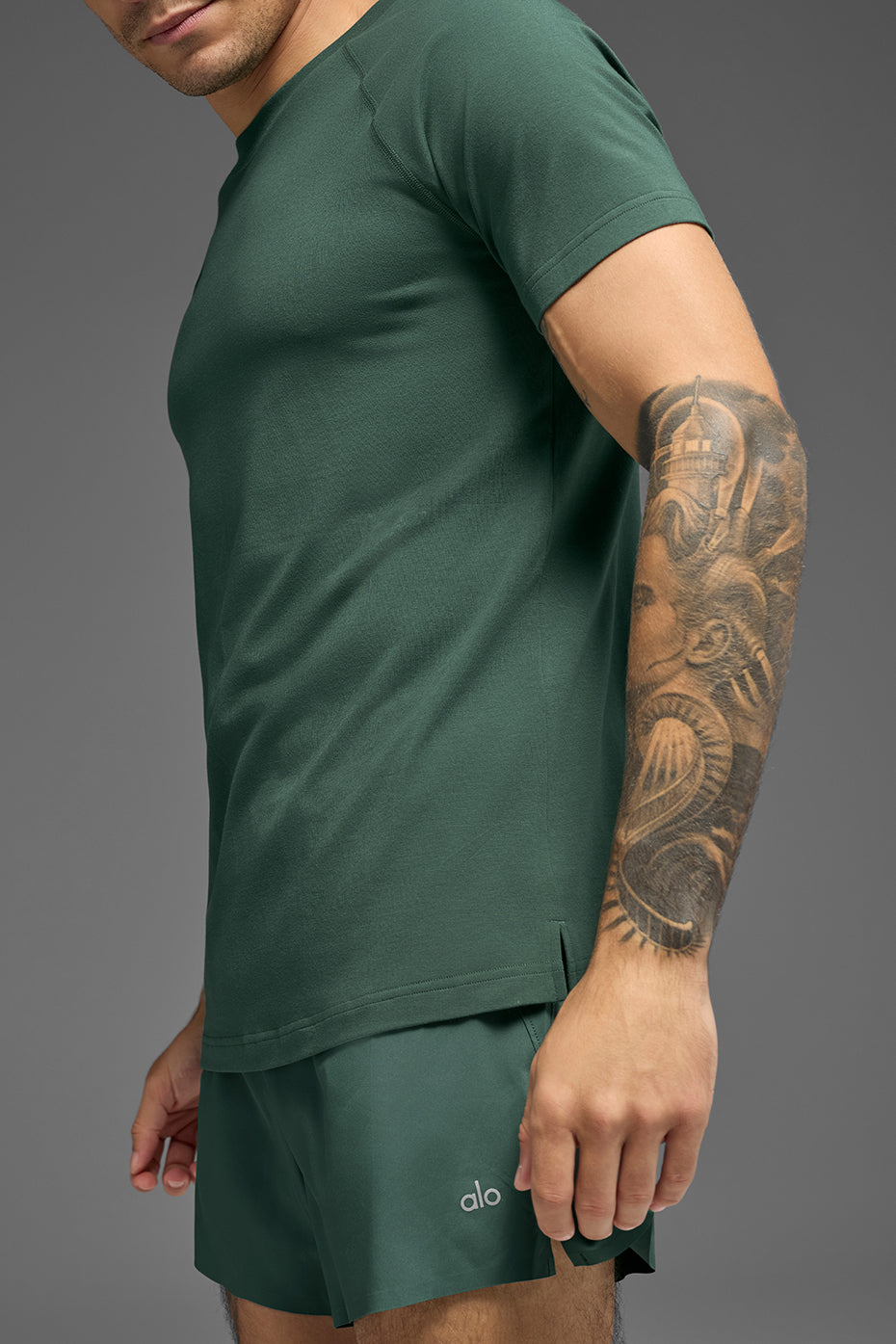 ALO Vapor Crewneck Short Sleeve - Clover Green - Image 2