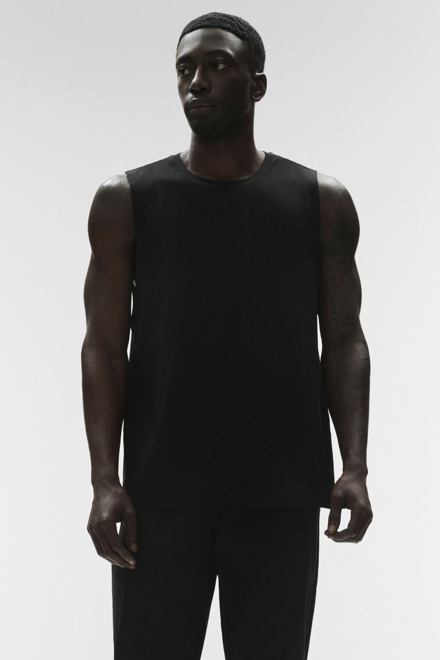 Conquer Muscle Tank - Black - Image 2