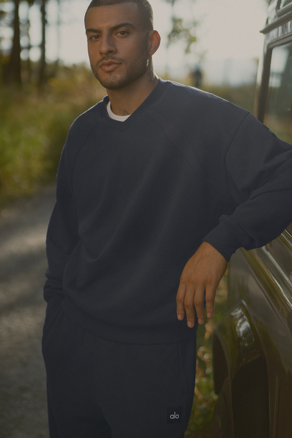 Field Crew Neck Sweatshirt - Navy - Image 7