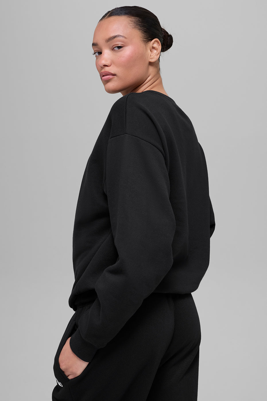 Accolade Crew Neck Pullover - Black - Image 3