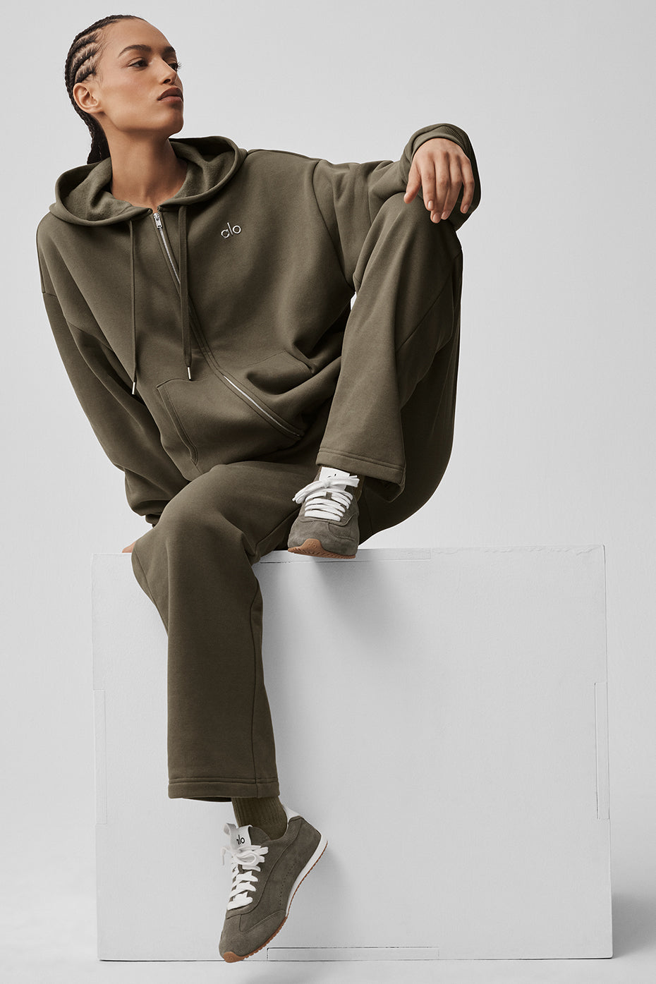 Accolade Straight Leg Sweatpant - Olive Tree - Image 5