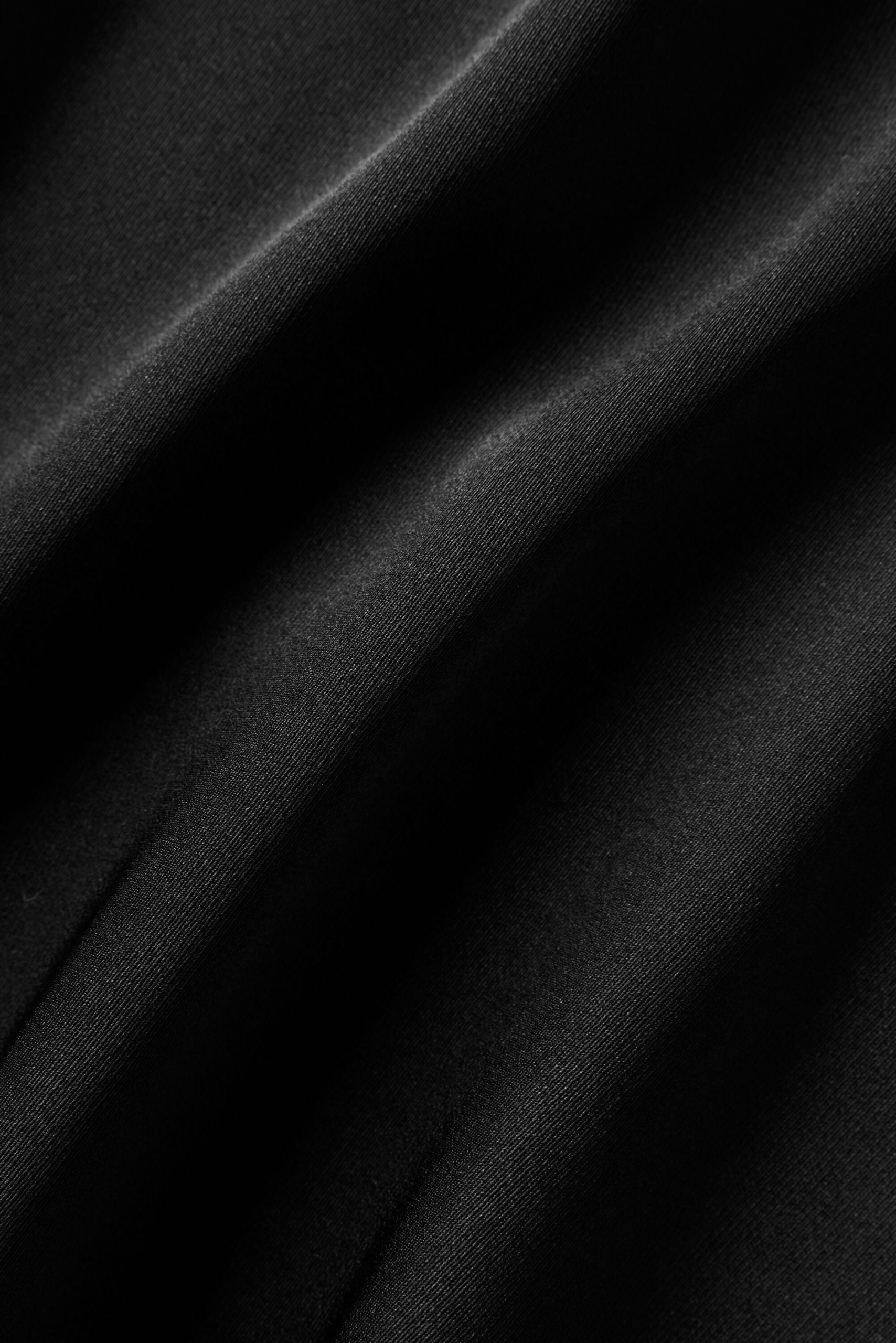Silk Blend Radiance Tank - Black - Image 5