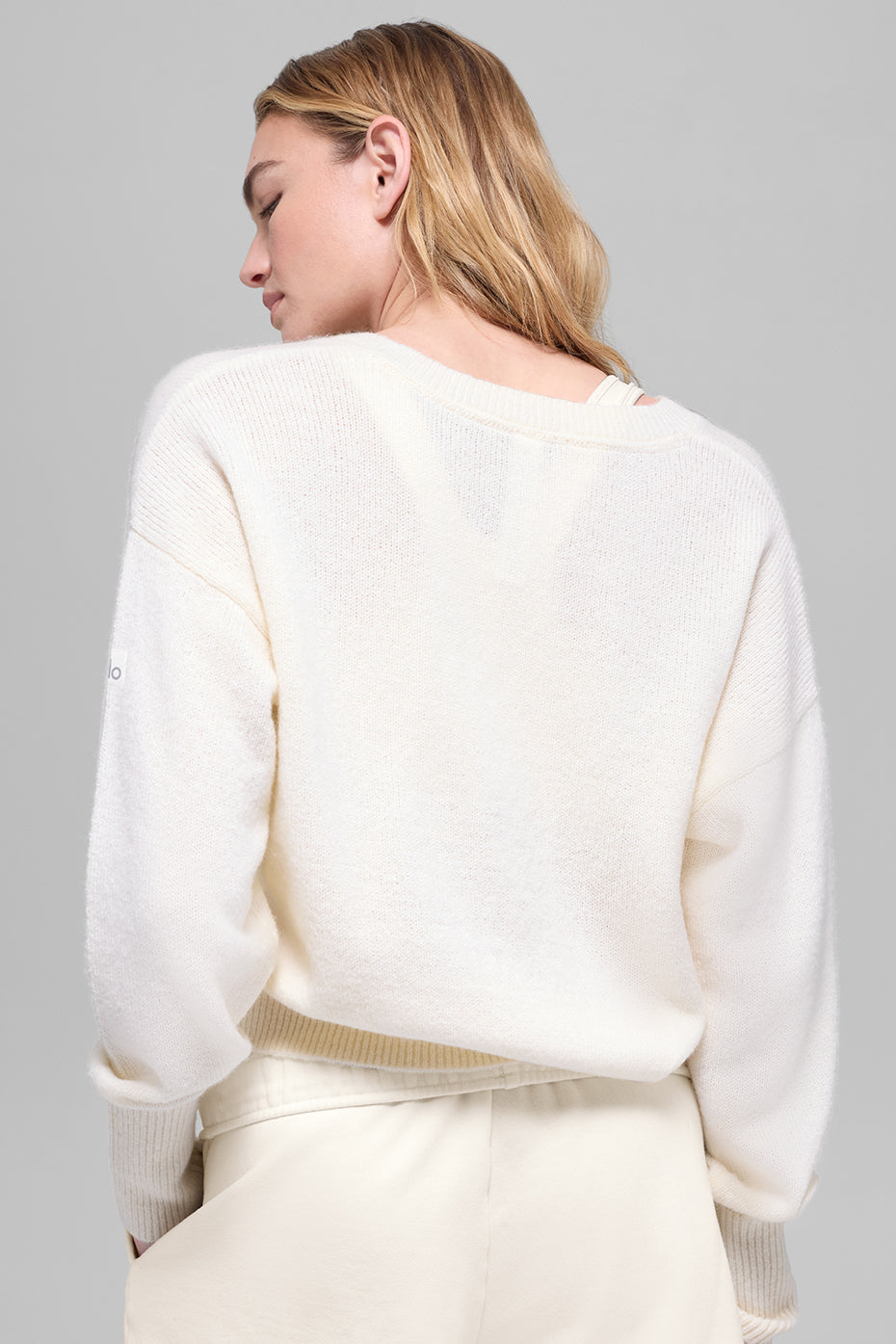 Wool Cashmere Cropped New Class V-Neck Sweater - Ivory - Image 3