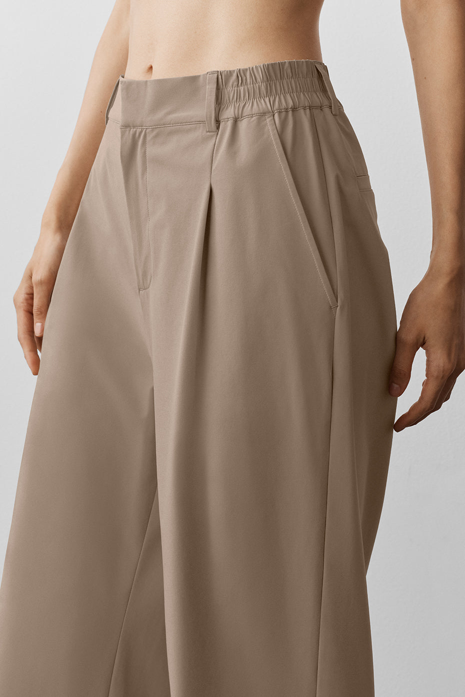 High-Waist Pursuit Trouser (Regular) - Gravel - Image 3