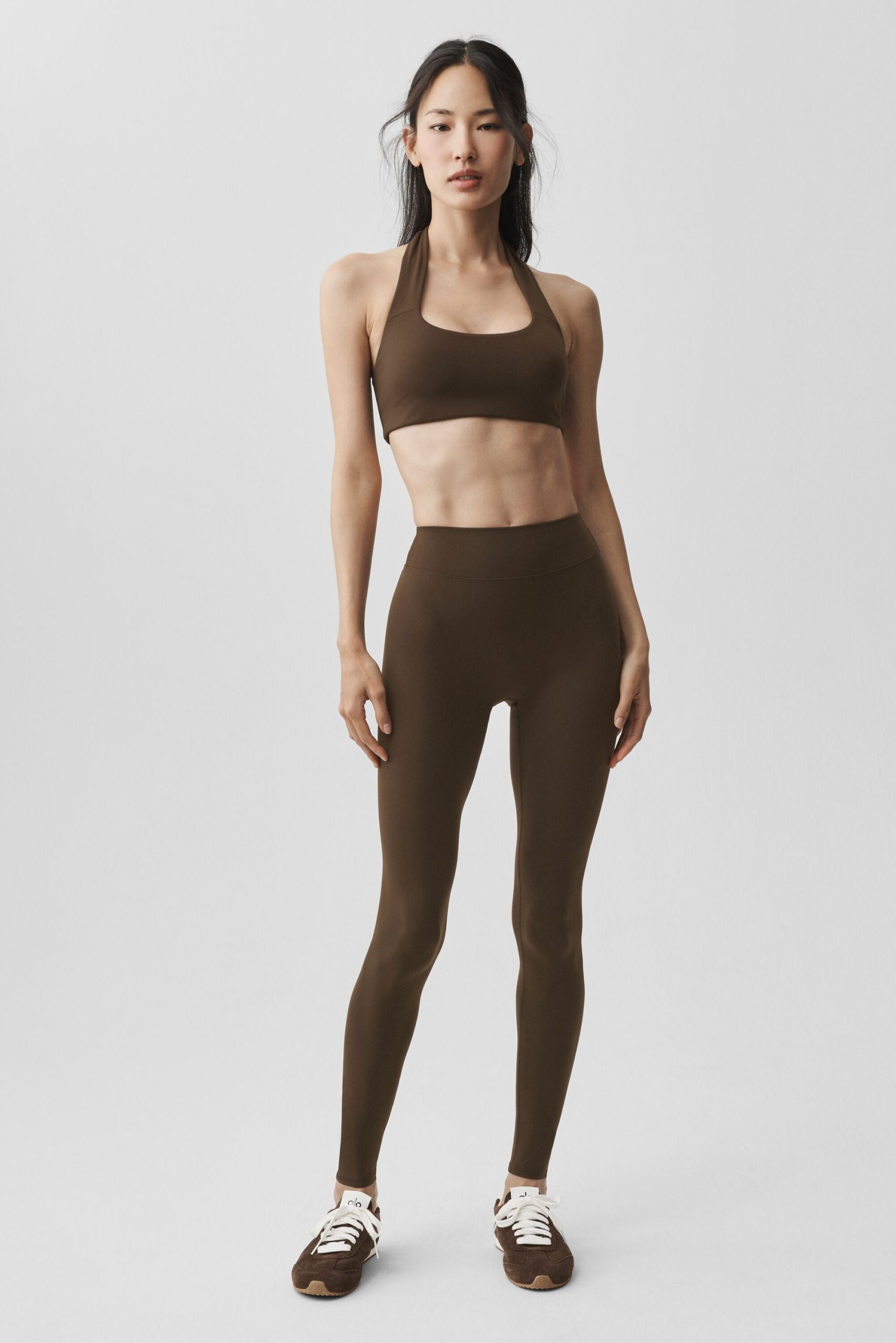 ALO Softsculpt Feel The Heat Halter Bra - Espresso - Image 4
